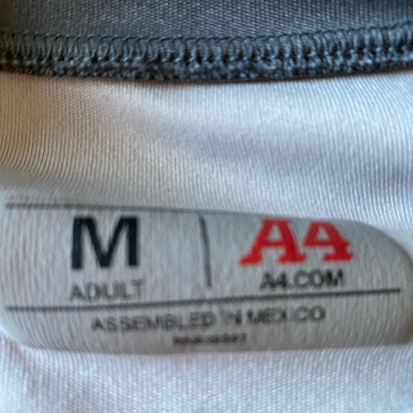 Breathable T-shirt - Picture 3 of 3